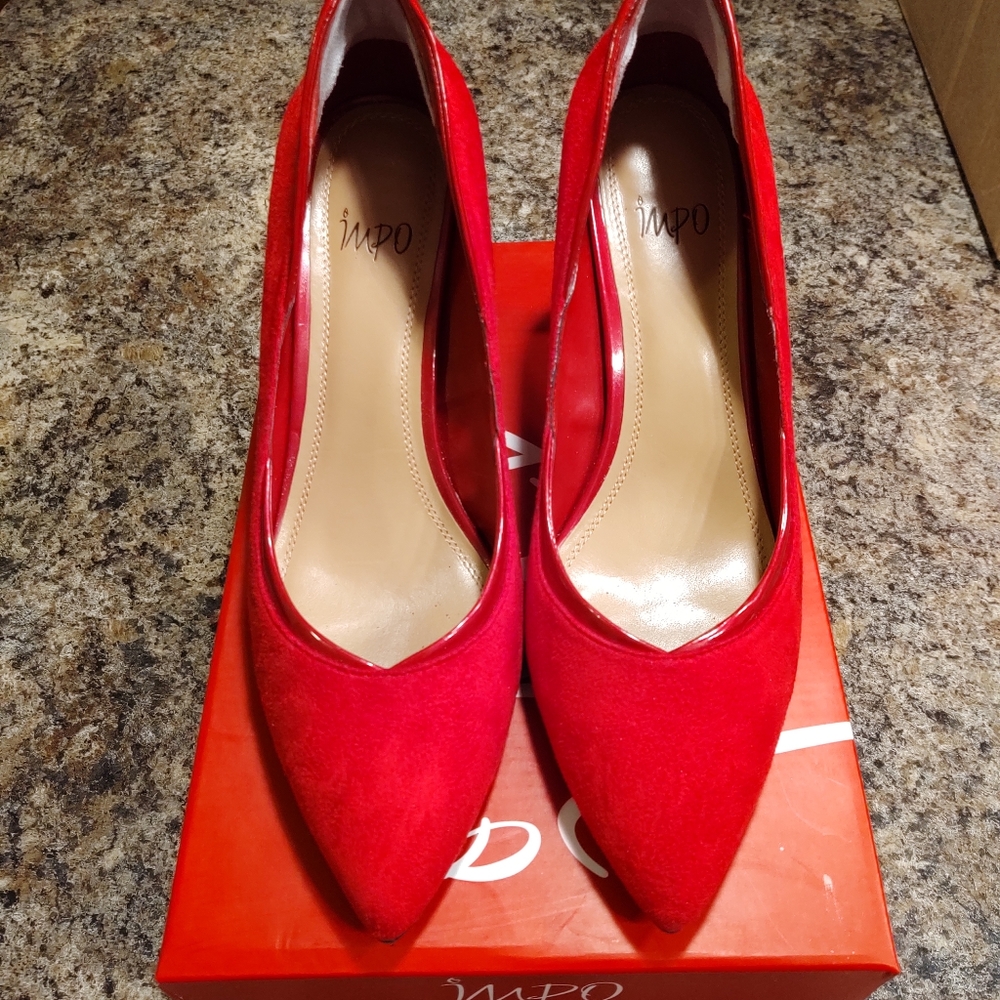 Women's high heels, 9.5M